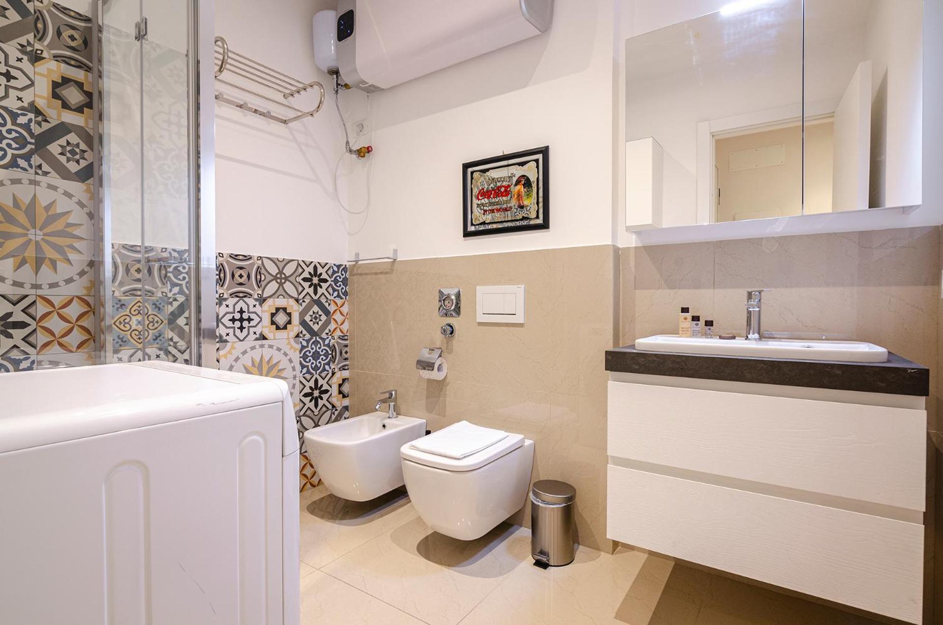 Ugo Bassi Lux Apartment Bologna Luaran gambar